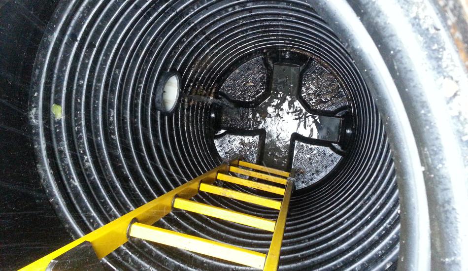 Intervention sur réseau d'eaux usées